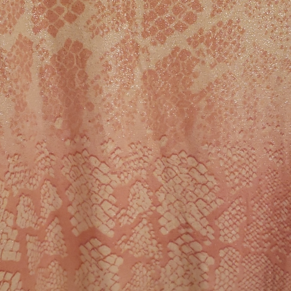 Top - Picture 2 of 3